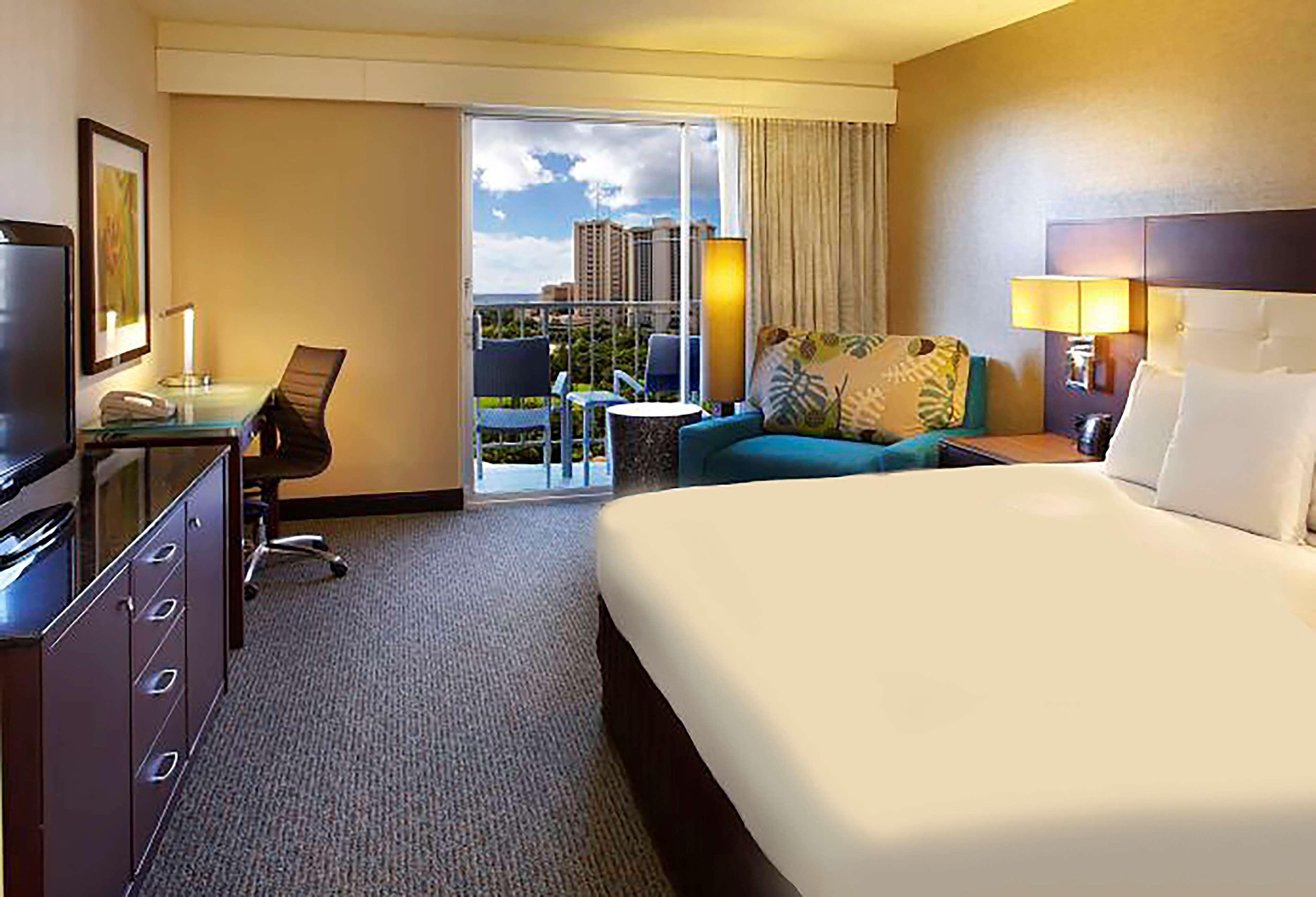 Holiday Inn Express Waikiki By Ihg Honolulu Exteriör bild