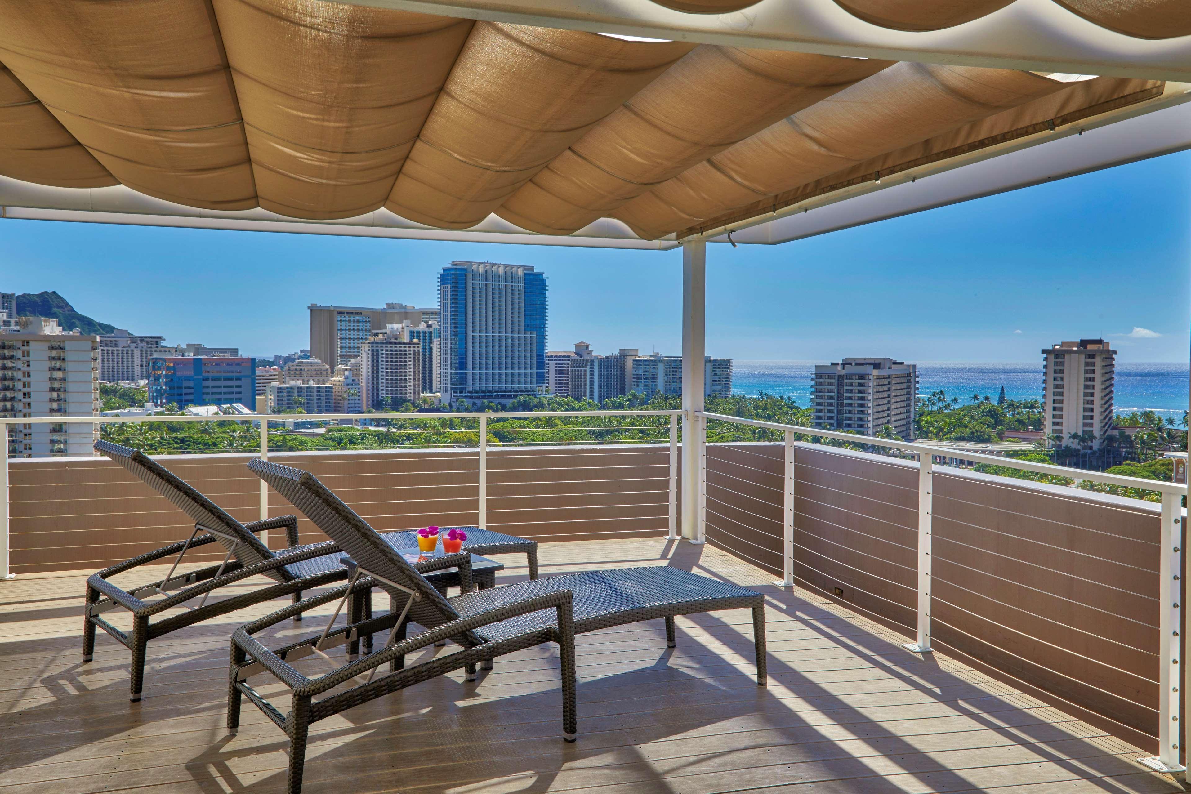 Holiday Inn Express Waikiki By Ihg Honolulu Exteriör bild