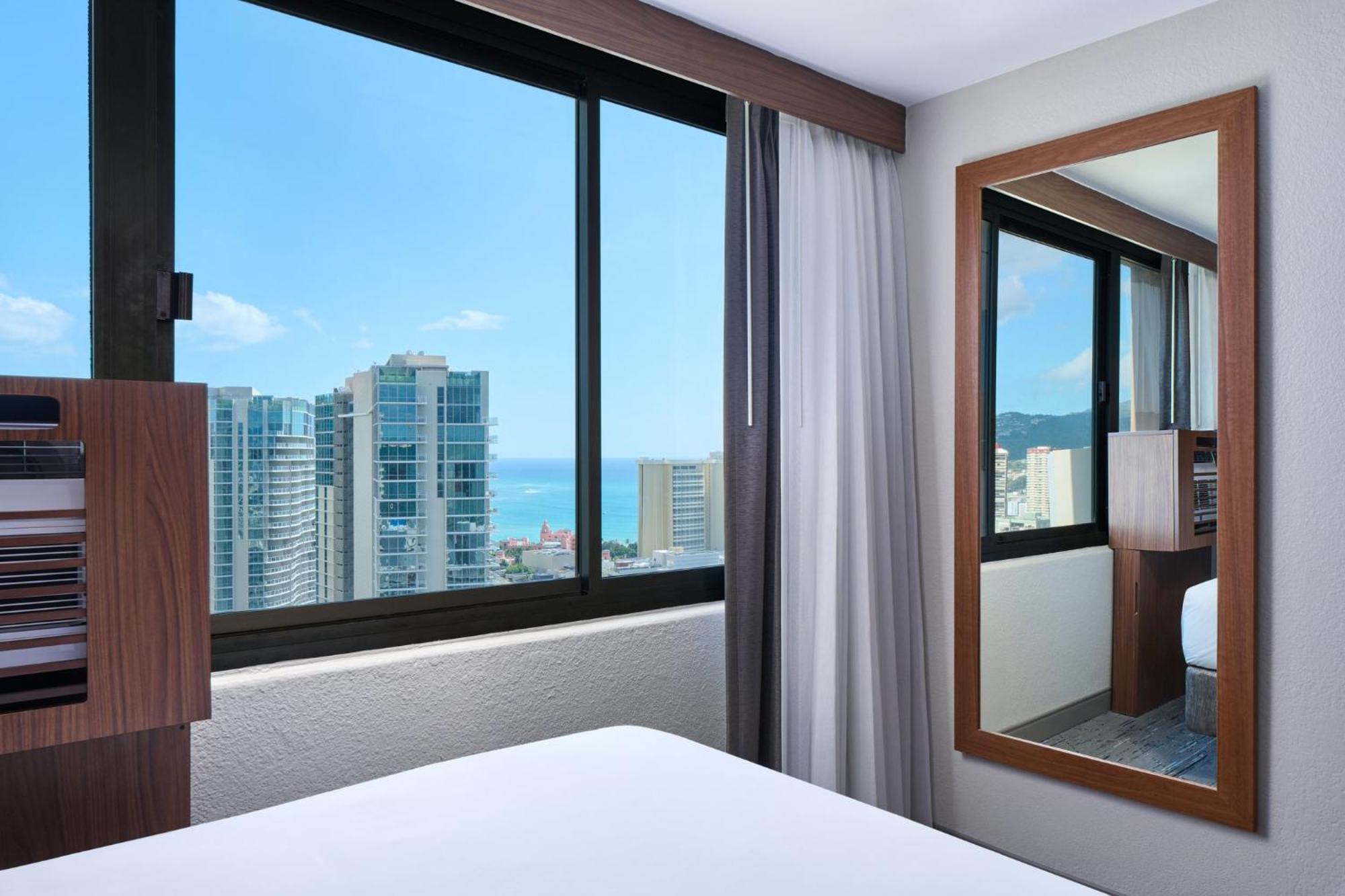 Holiday Inn Express Waikiki By Ihg Honolulu Exteriör bild