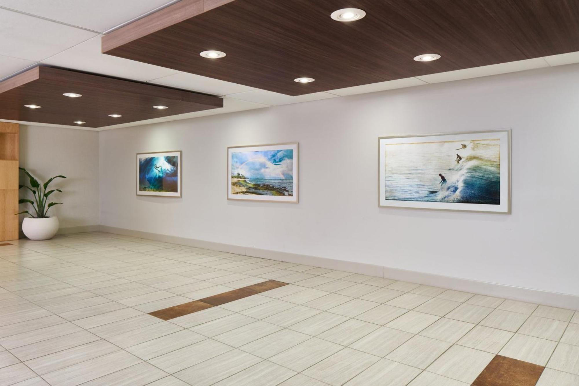 Holiday Inn Express Waikiki By Ihg Honolulu Exteriör bild